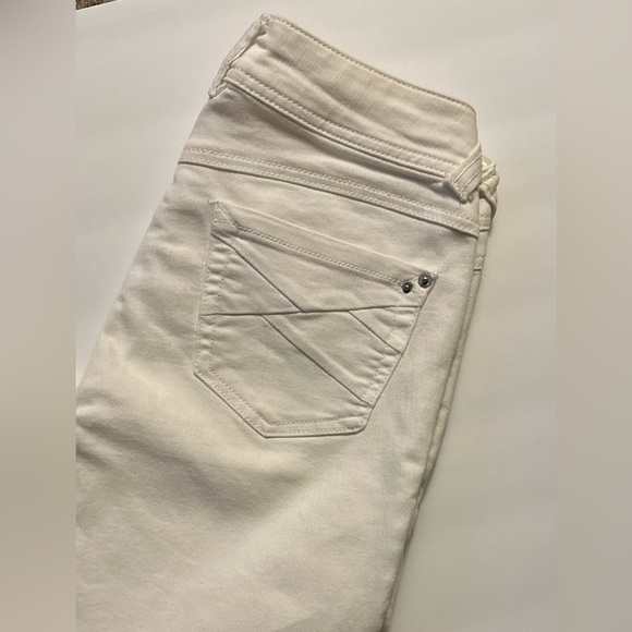 Candies, size 5, white jeans, straight leg - Picture 3 of 8